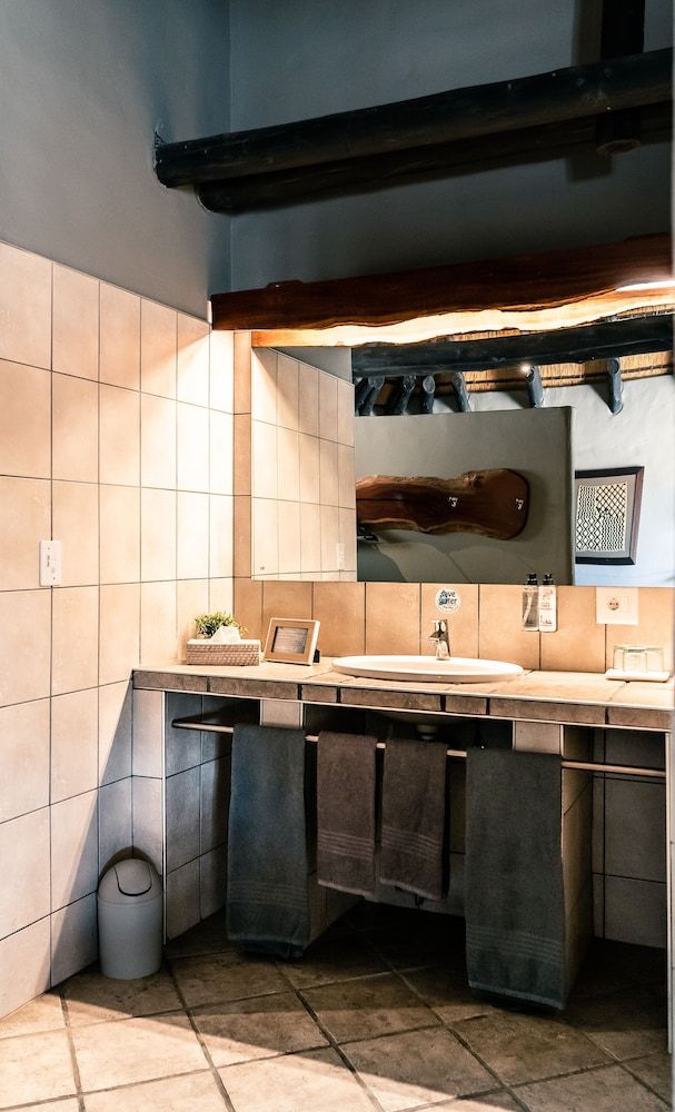 Ai Aiba - The Rockpainting Lodge Family Quadruple Room, 1 Bedroom, Non Smoking, Mountain View 5