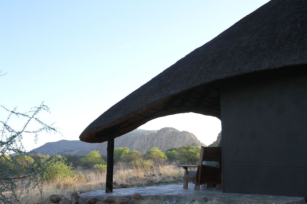 Ai Aiba - The Rockpainting Lodge Family Quadruple Room, 1 Bedroom, Non Smoking, Mountain View 4