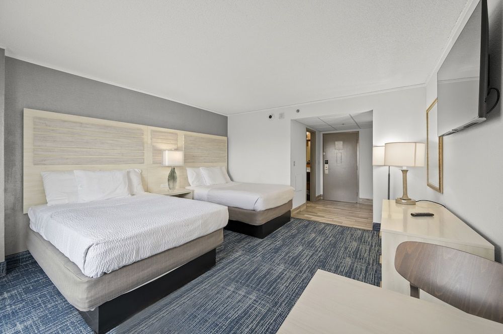 Hotel Monte Carlo Ocean City Single Room, 2 Double Beds, City View (ADA) 3