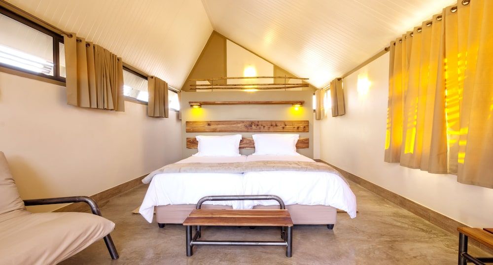 Desert Quiver Camp Single Room 3