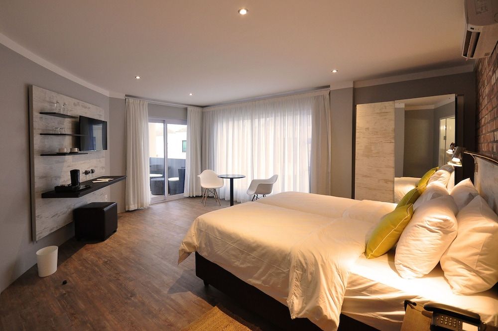 Swakopmund Plaza Hotel Comfort Twin Room 4