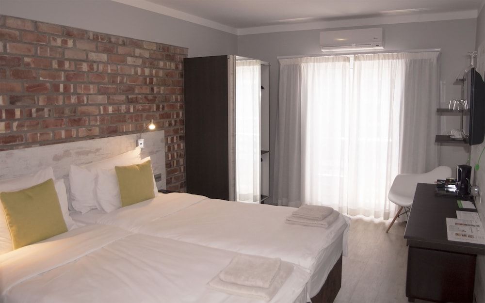 Swakopmund Plaza Hotel Family Room 3