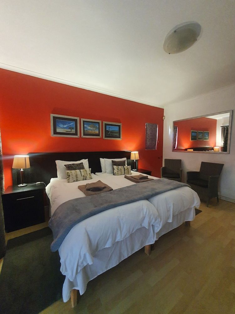 The Langholm Hotel Standard Twin Room