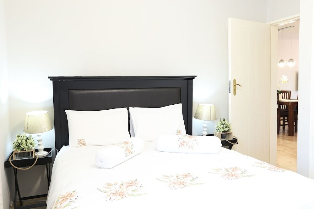 Tilla's Guesthouse Self-Catering Luxury Apartment 3