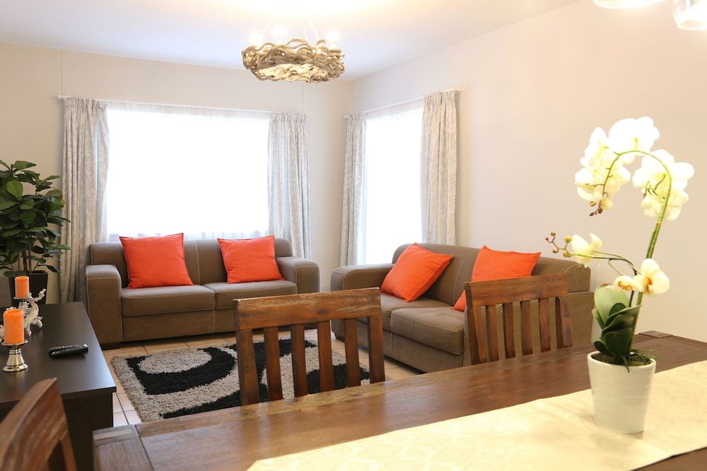 Tilla's Guesthouse Self-Catering Luxury Apartment 2