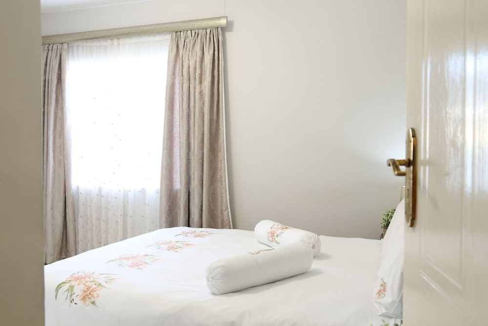 Tilla's Guesthouse Self-Catering Luxury Apartment 5