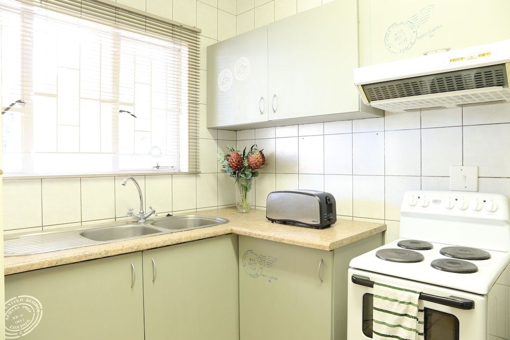 Tilla's Guesthouse Self-Catering Luxury Apartment 13