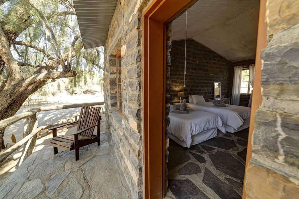 Neuras Wine & Wildlife Estate Rustic Chalet 5