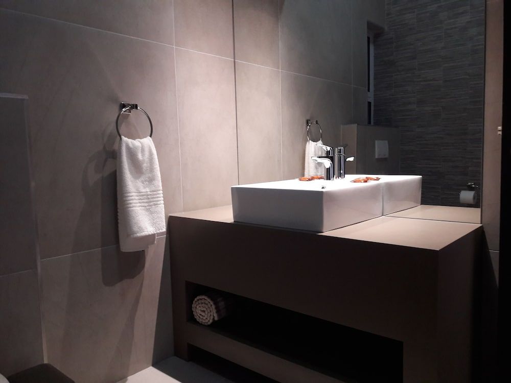 Atlantic Apartments Apartment, 2 Bedrooms 12