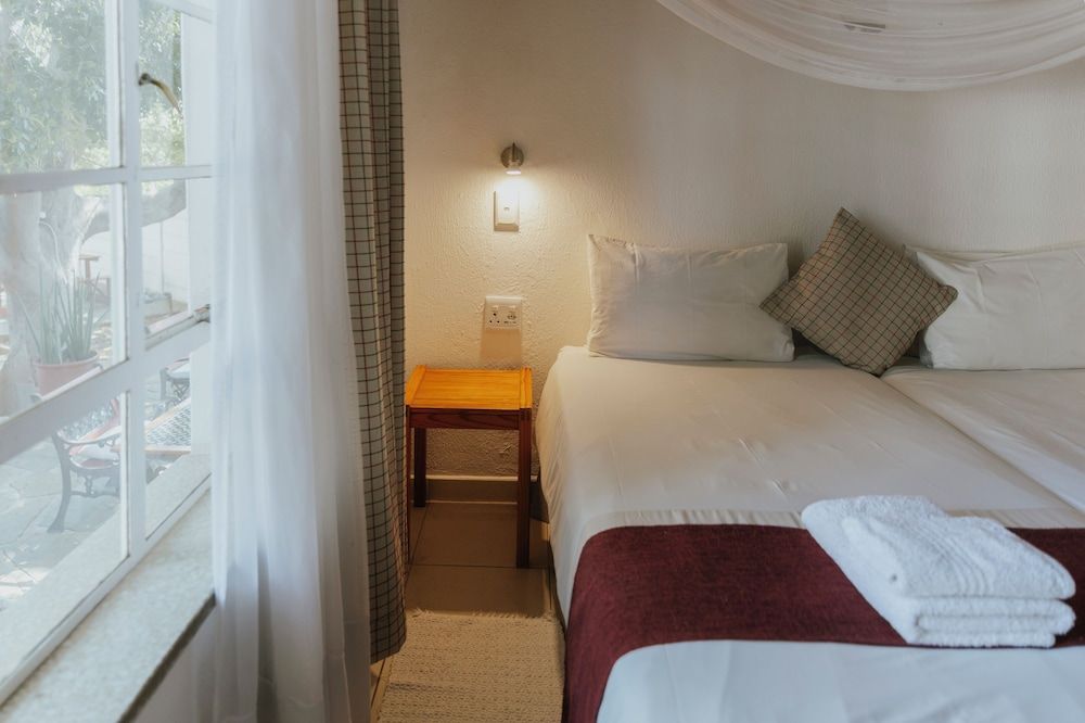 Hotel Uhland Standard Double Room 5