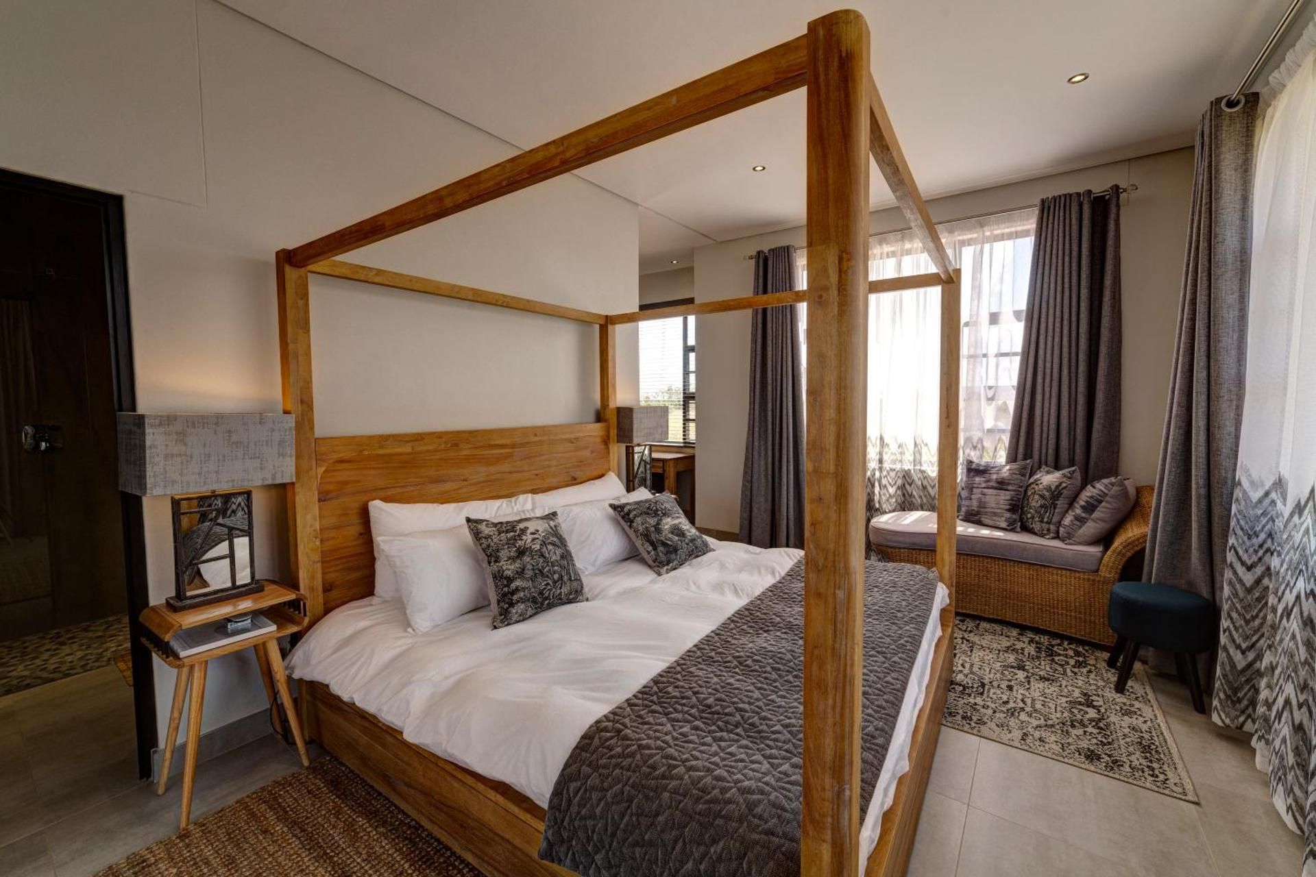 Naankuse Lodge Family Room