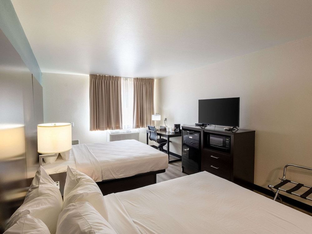 Standard Room, 2 Queen Beds, Non Smoking