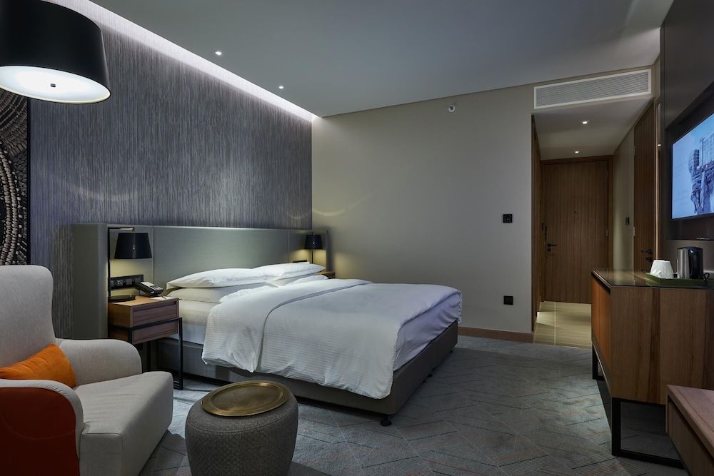 Mysk Al Mouj Hotel Deluxe King Room Community View