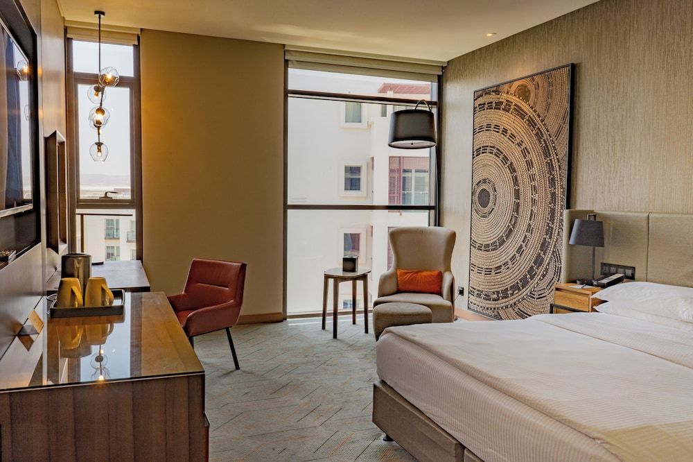 Mysk Al Mouj Hotel Deluxe King Room Community View 2