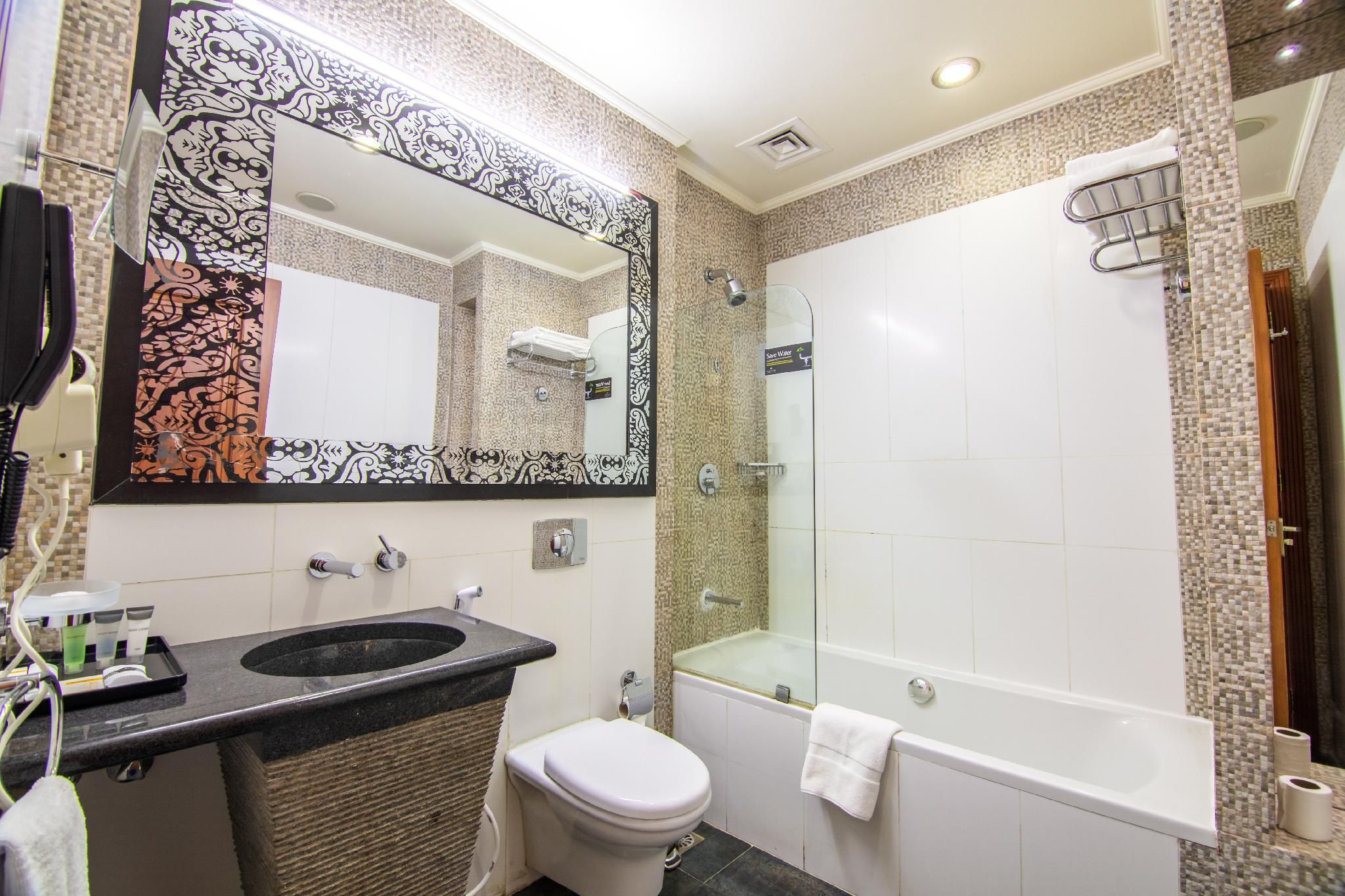 City View Queen Room