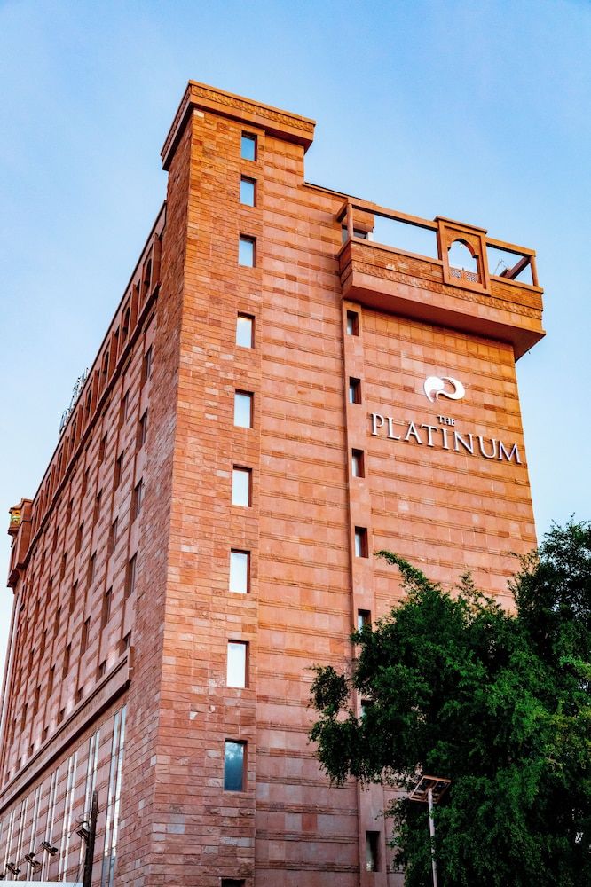 undefined Platinum Hotel 5