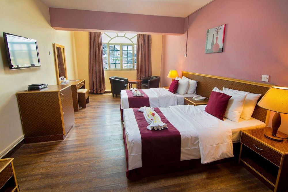 Mutrah Hotel Twin Room 11