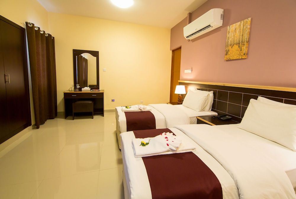 Mutrah Hotel Twin Room 4