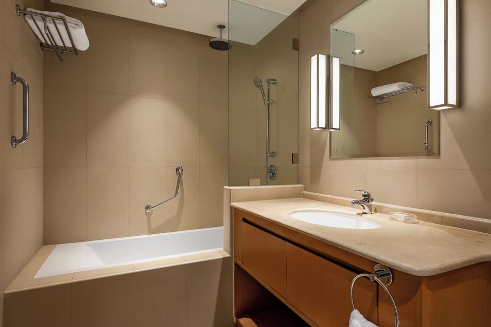 undefined Levatio Suites Muscat, a member of Radisson Individuals 4