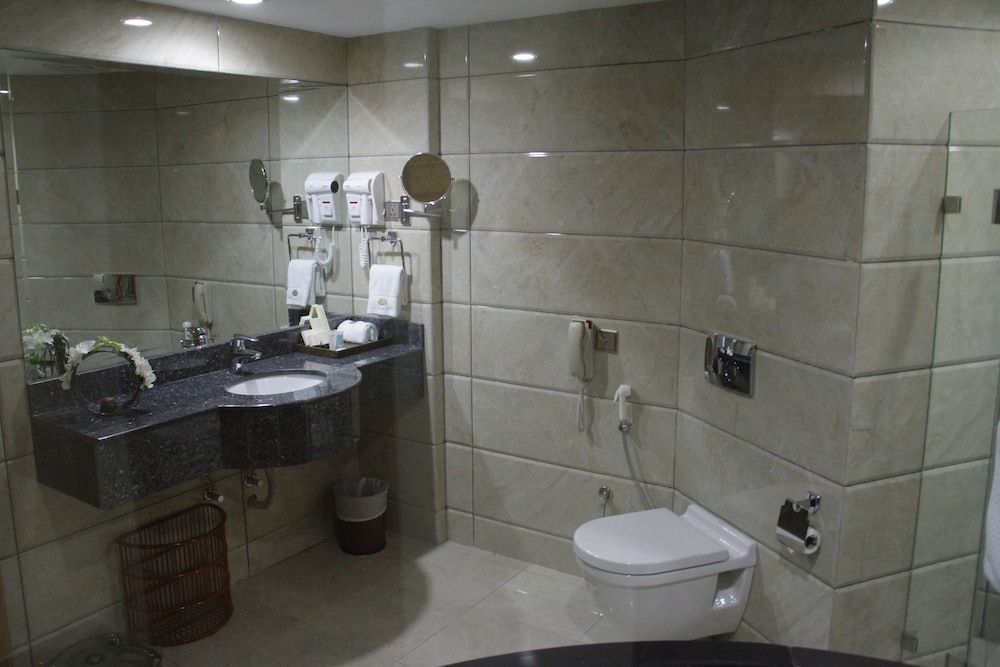 City Center Hotel Business Room, 1 Bedroom, Smoking, City View 5