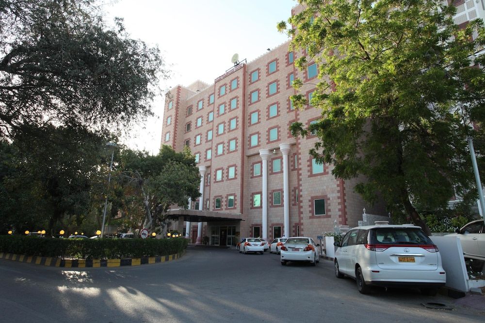 undefined Ramee Guestline Hotel Qurum 3