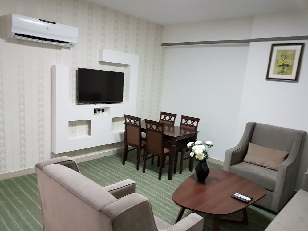 Al Dyafa Hotel Suites Executive Suite 6