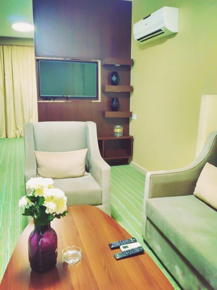 Al Dyafa Hotel Suites Junior Suite 4