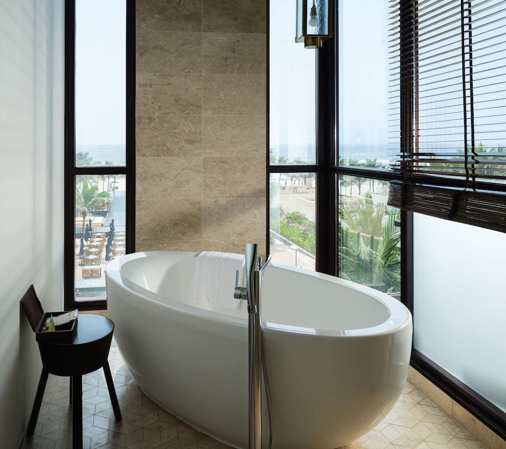 Al Baleed Resort Salalah by Anantara Deluxe Sunset View Room 6