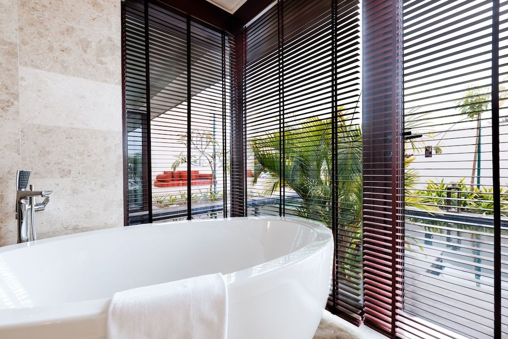 One Bedroom Lagoon View Pool Villa