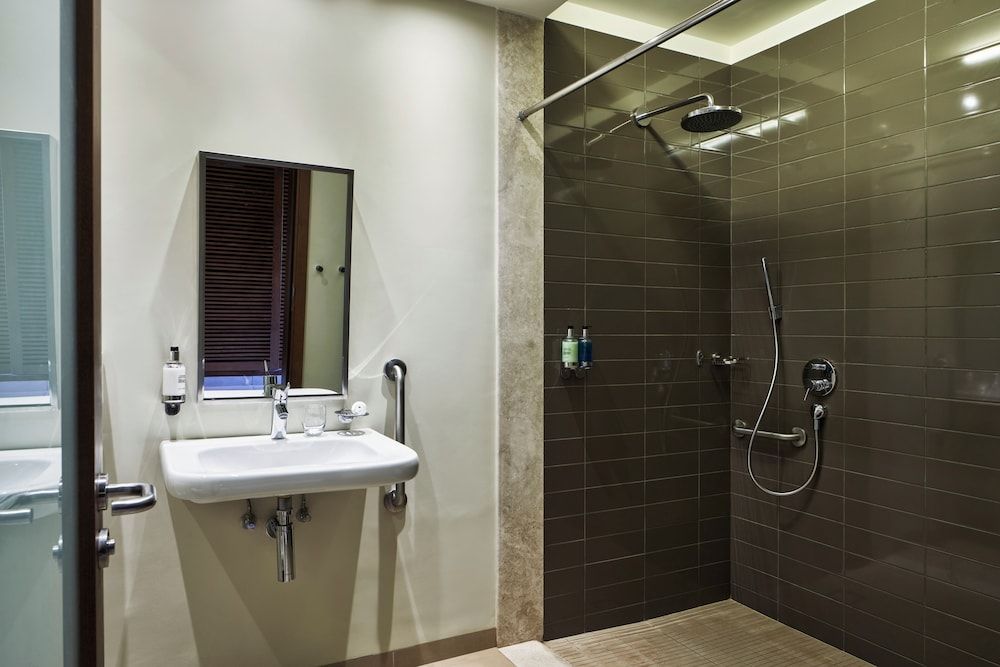 Deluxe Room for special needs King Bed With Aqua Park Entrance