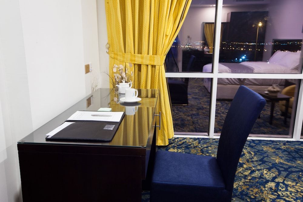 Amarah Hotel Deluxe Double Room 5