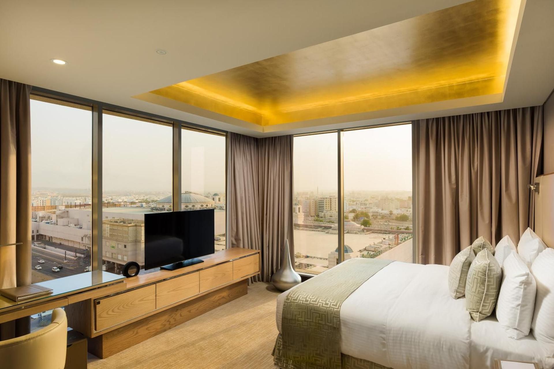 Royal Suite with Executive Lounge access