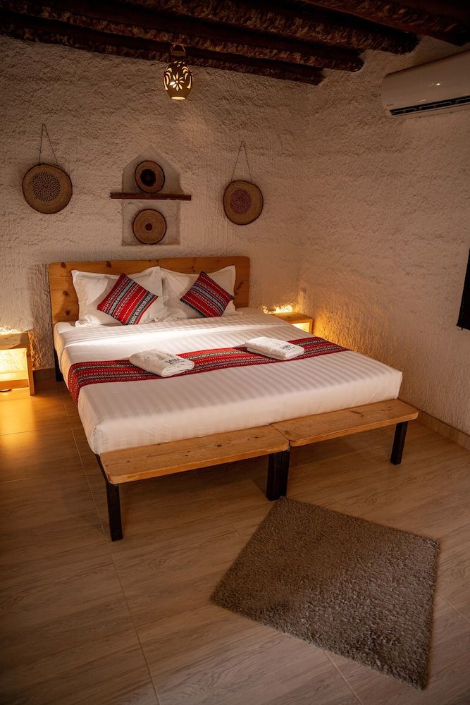 Sama Al Wasil Desert Camp Standard Chalet 4