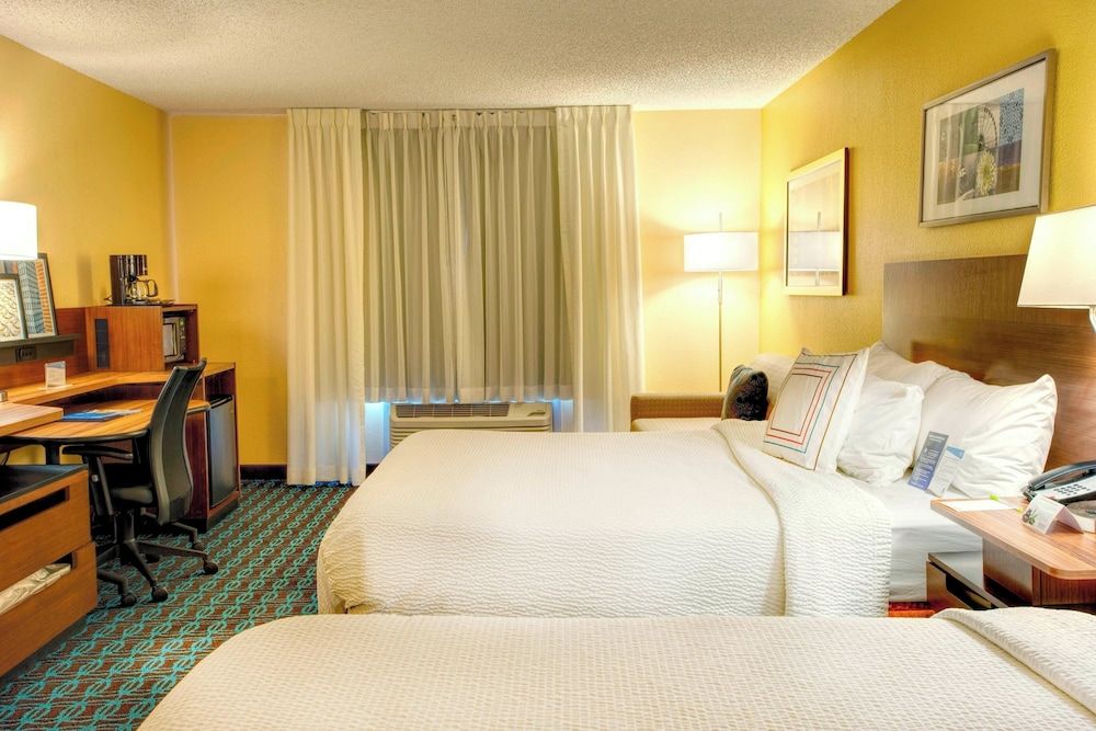 Room, 2 Queen Beds, Non Smoking