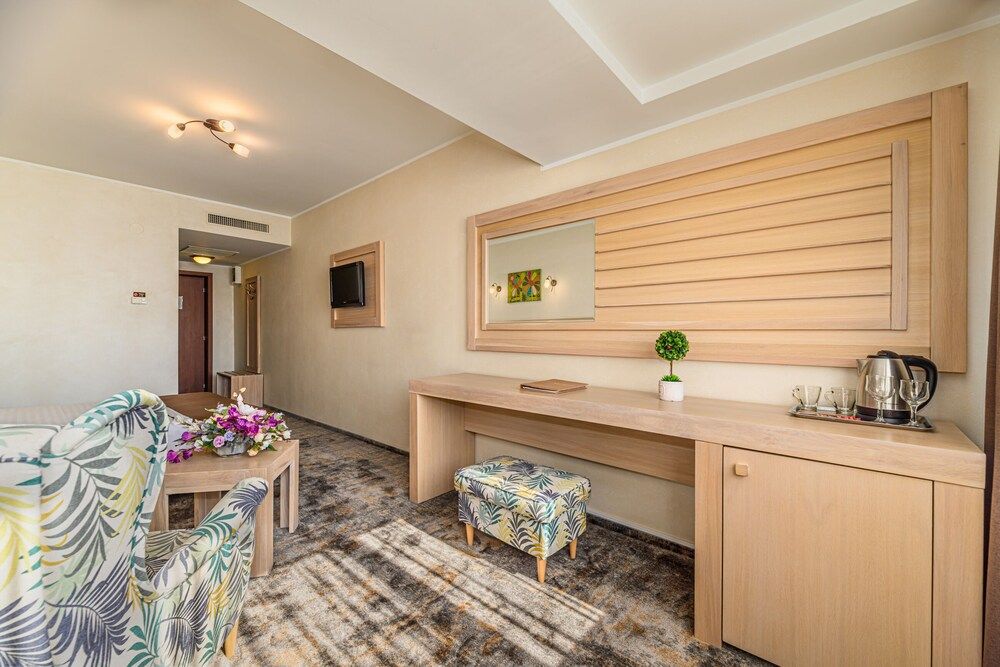 Faleza Hotel by Vega DOUBLE STANDARD DANUBE VIEW 20