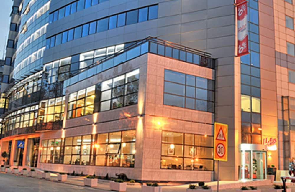 undefined Hello Hotels Bucharest 4