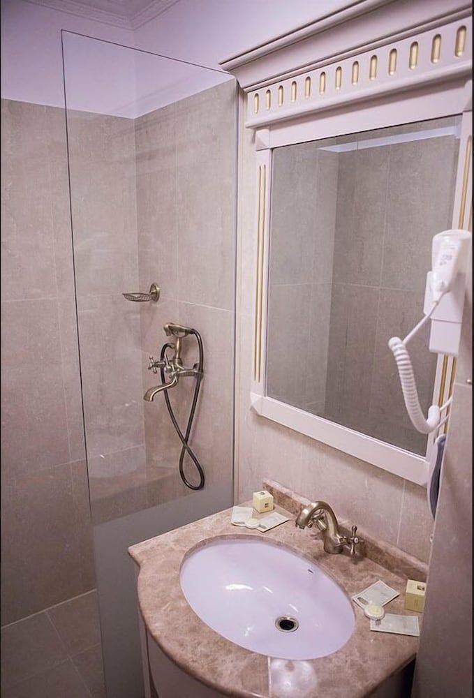 Hotel Sulina International Superior Twin Room 11