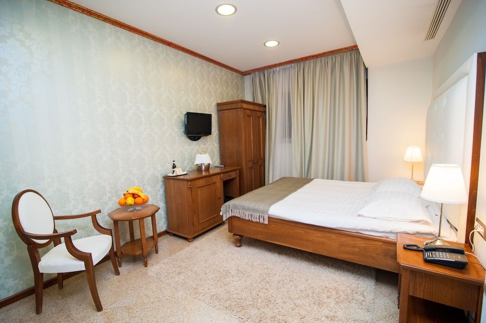 DBH Bucharest Standard Twin Room, 2 Twin Beds 2
