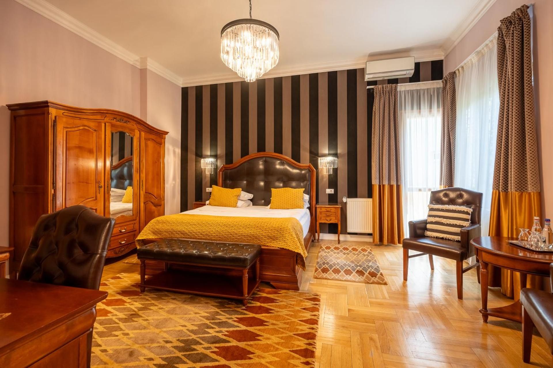 Casa Cranta Hotel Superior Double Room upper floors no elevator