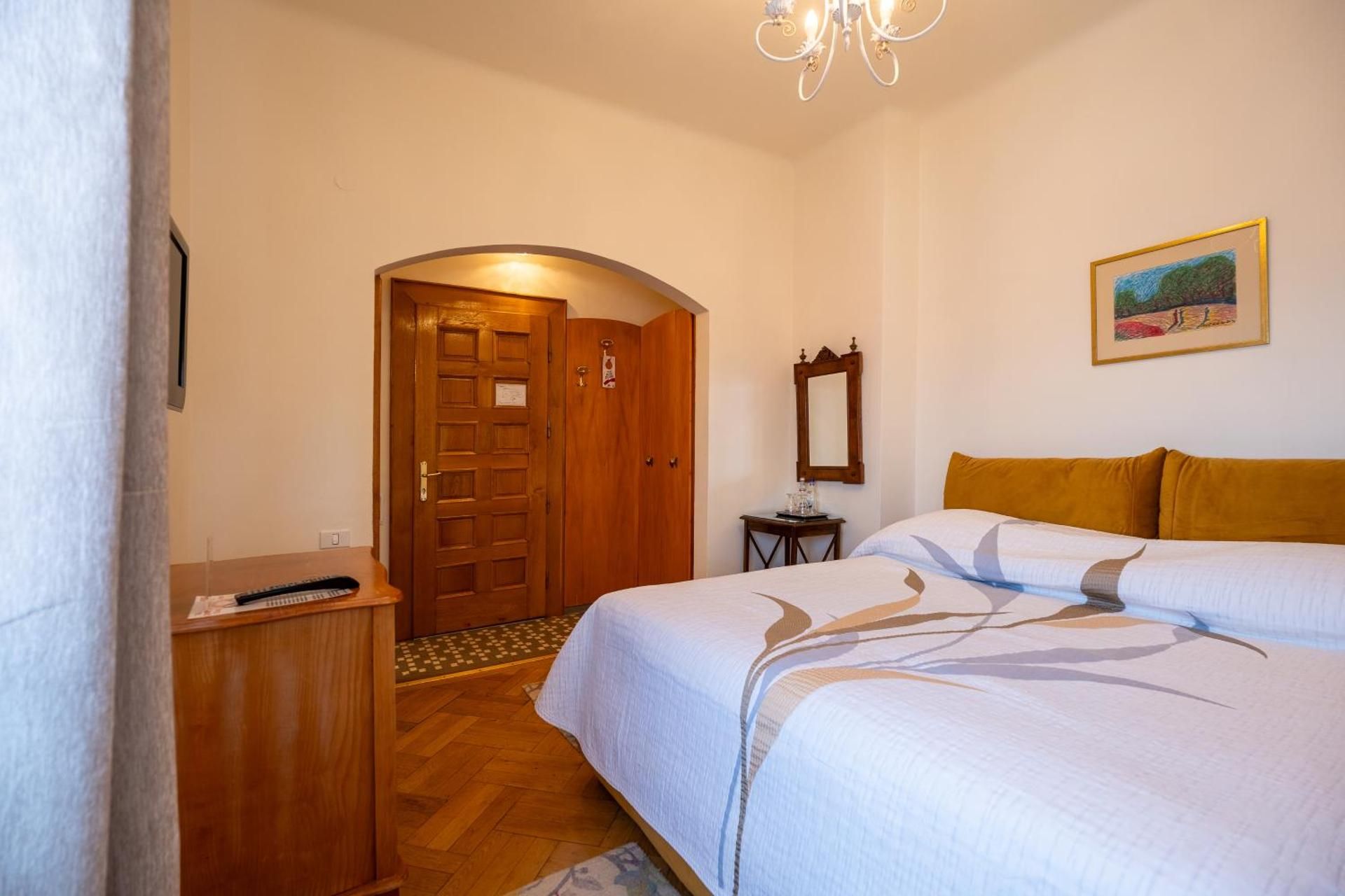 Double Room upper floors no elevator