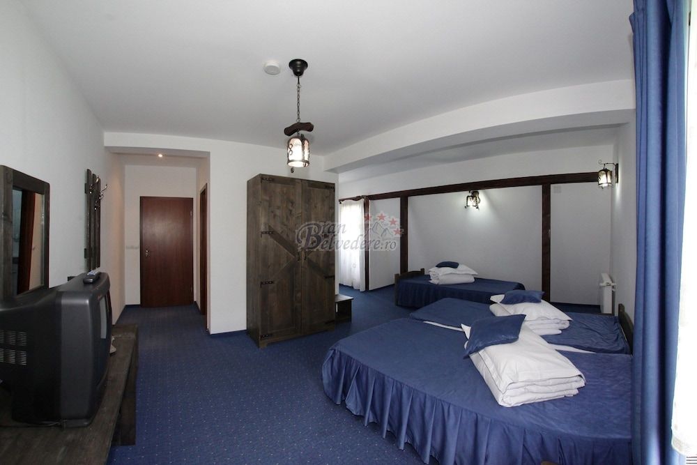 Superior Triple Room, Mountain View