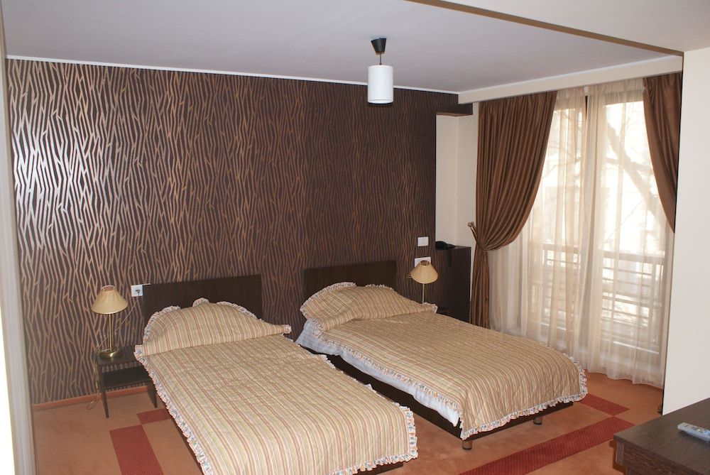 undefined Volo Hotel