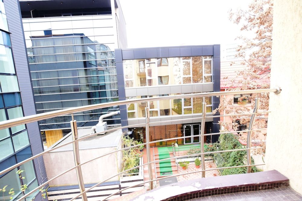 undefined Decebal Residence Apartments 4