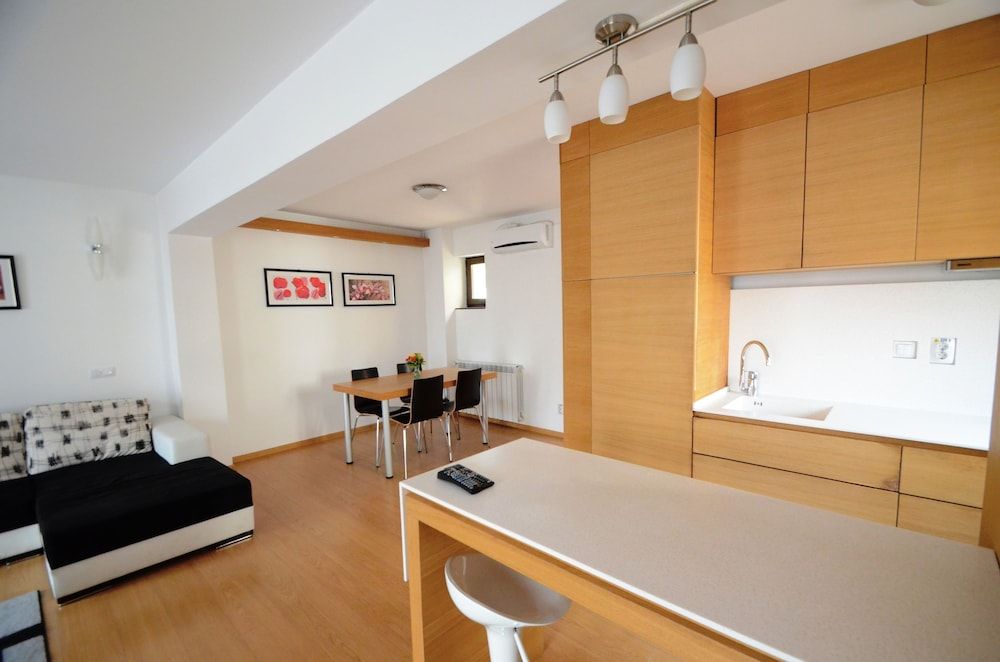 undefined Decebal Residence Apartments 8