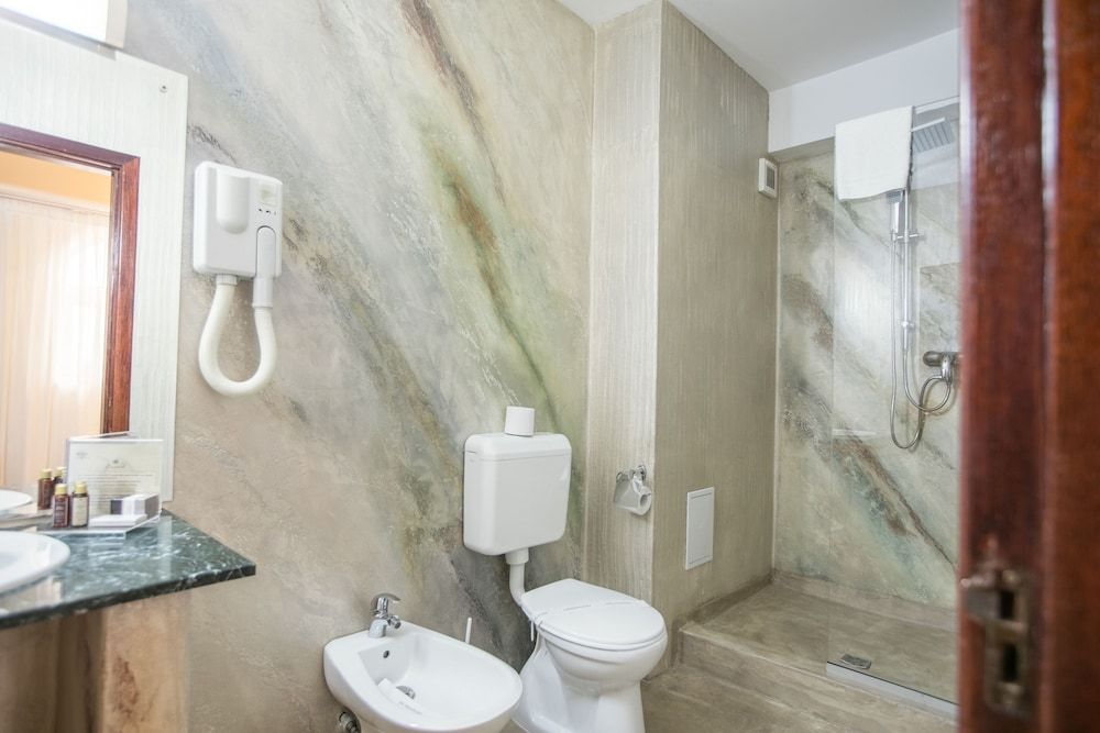 Siqua Hotel Twin Room 4