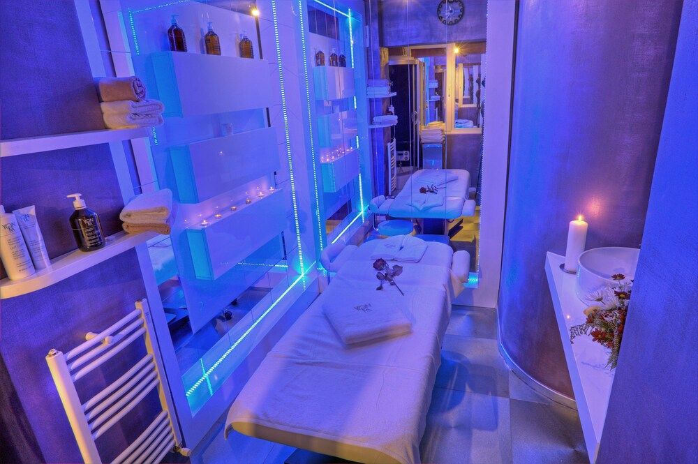 undefined Z Executive Boutique Hotel 2