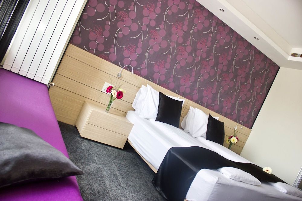 Z Executive Boutique Hotel Superior Double Room 2