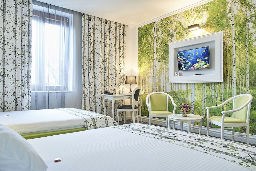 Continental Forum Sibiu Deluxe Family PLUS Room 3