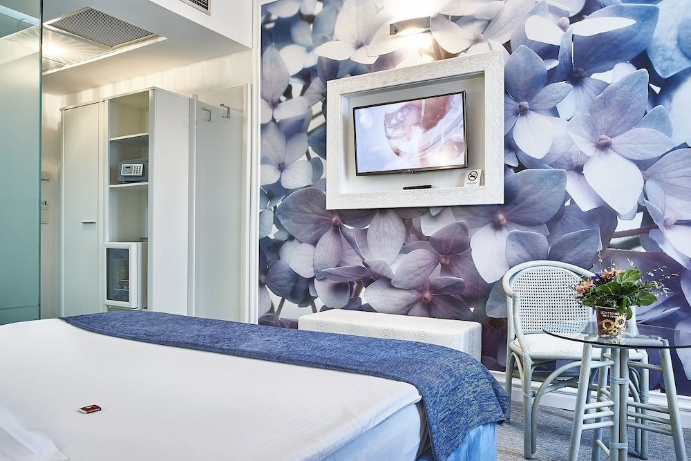 Continental Forum Sibiu Standard Double Room