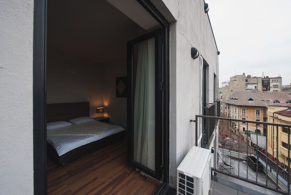 Hemingway Residence Double Room 9